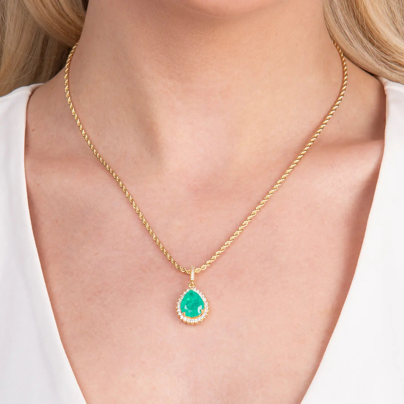Halo Teardrop Pendant Necklace CHIC In Brazil