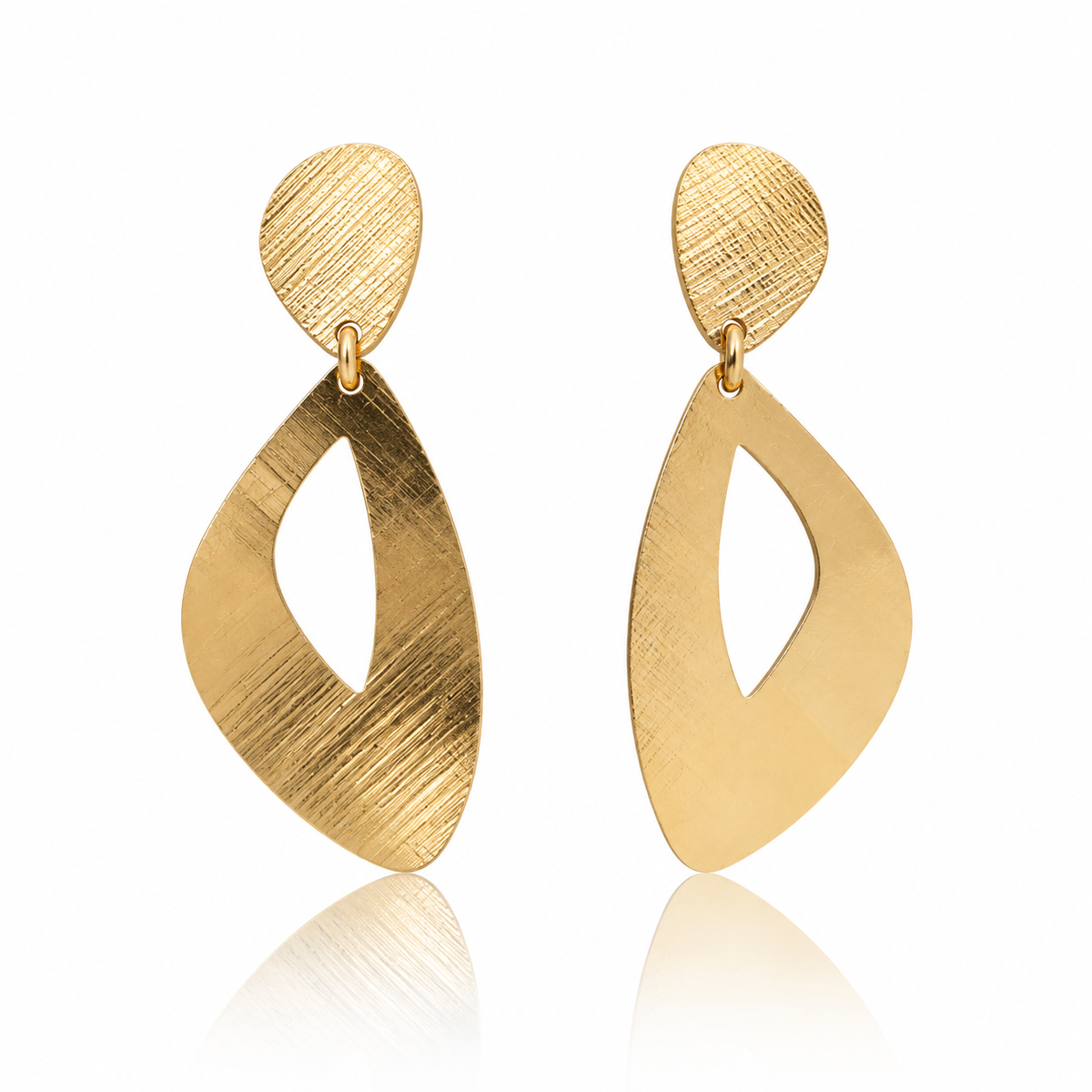 Earring Golden Leaf Open Drop